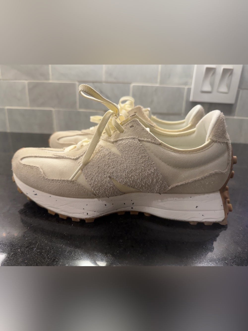 New Balance 327 Sea Salt Angora Sneakers Women’s 9 WS327SO Retro Running Shoes